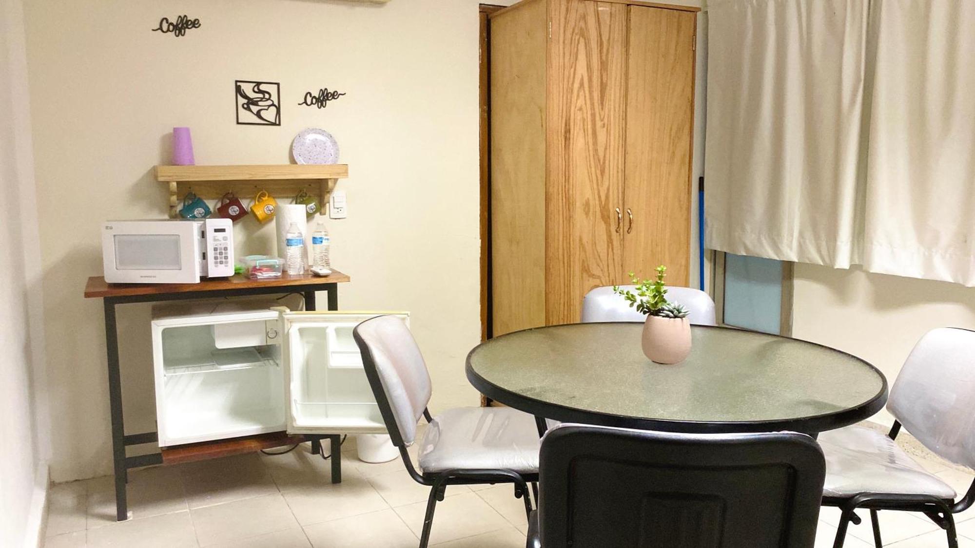 Hospedaje Aldana - Habitacion L E R D O En Zona Centro Tuxpan  外观 照片
